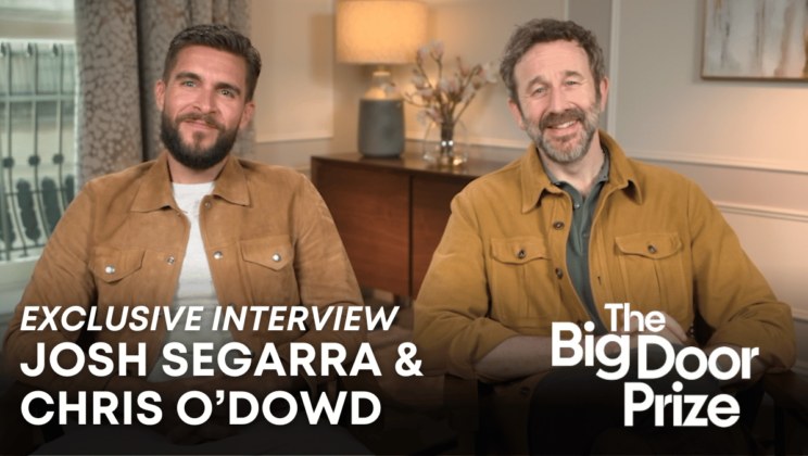 Entrevista exclusiva con Josh Segarra y Chris O’Dowd de “The Big Door Prize”